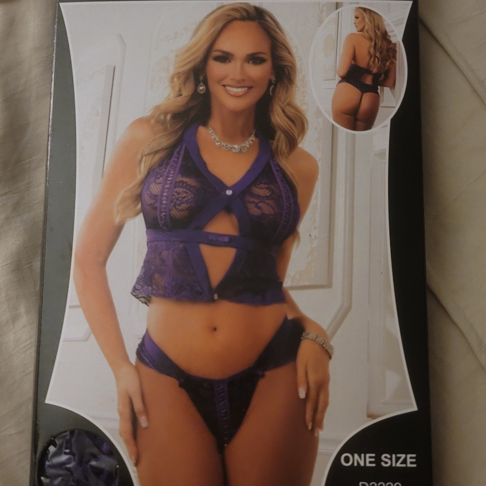 Purple Lace Women's Intimate Set